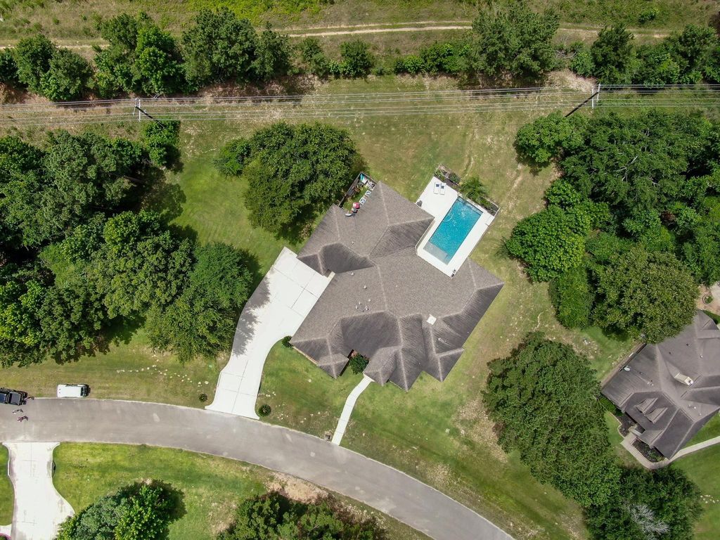8992 Wind Jammer Lane, Montgomery, TX 77316