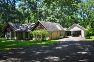 4 Sarah Lynn Lane, Conroe, TX 77303