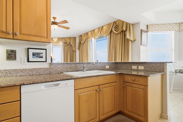 131 Ocean Grande Boulevard 703, Jupiter, FL 33477