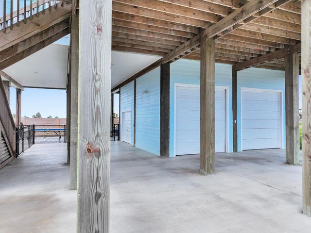 3001 Vista Del Mar Court, Crystal Beach, TX 77650