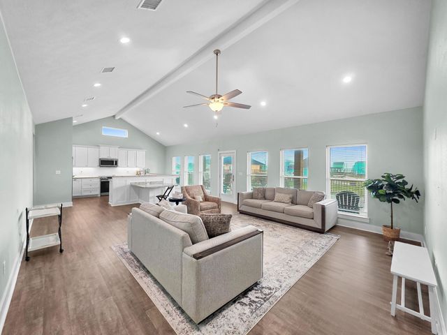 3001 Vista Del Mar Court, Crystal Beach, TX 77650