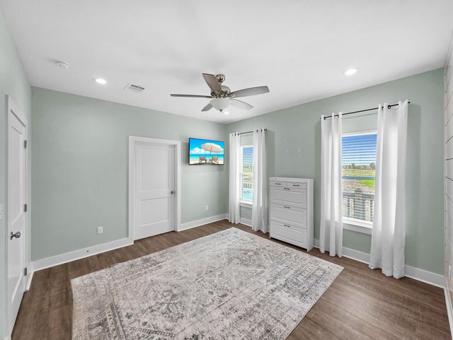 3001 Vista Del Mar Court, Crystal Beach, TX 77650