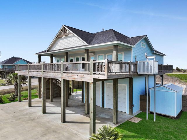 3001 Vista Del Mar Court, Crystal Beach, TX 77650