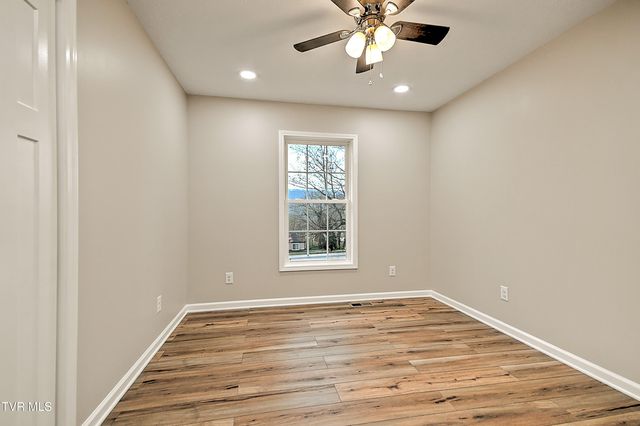 1950 West Stone Drive, Kingsport, TN 37660