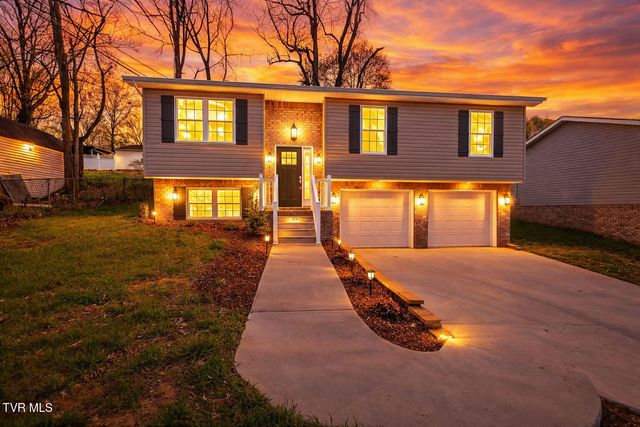 1950 West Stone Drive, Kingsport, TN 37660