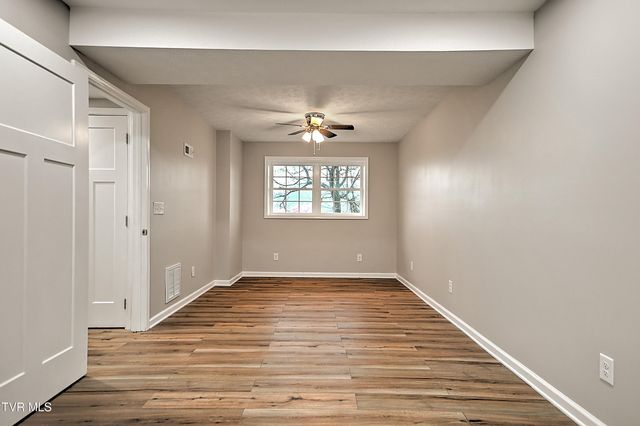 1950 West Stone Drive, Kingsport, TN 37660