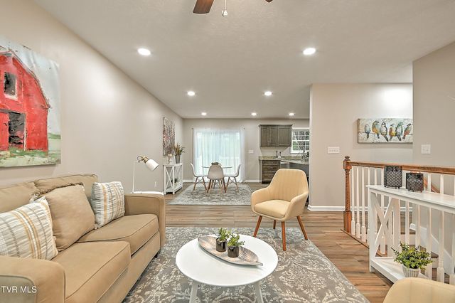 1950 West Stone Drive, Kingsport, TN 37660