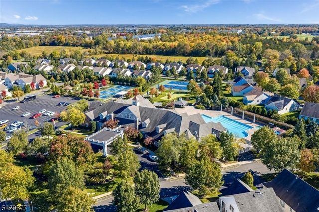 119 Saratoga Ct, Franklin Twp., NJ 08873