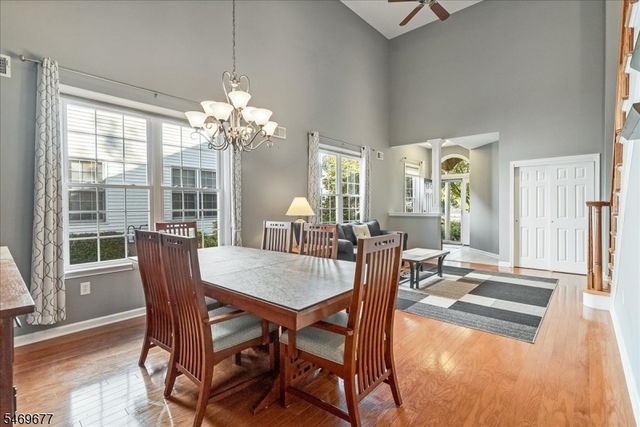 119 Saratoga Ct, Franklin Twp., NJ 08873