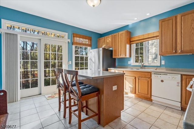 119 Saratoga Ct, Franklin Twp., NJ 08873