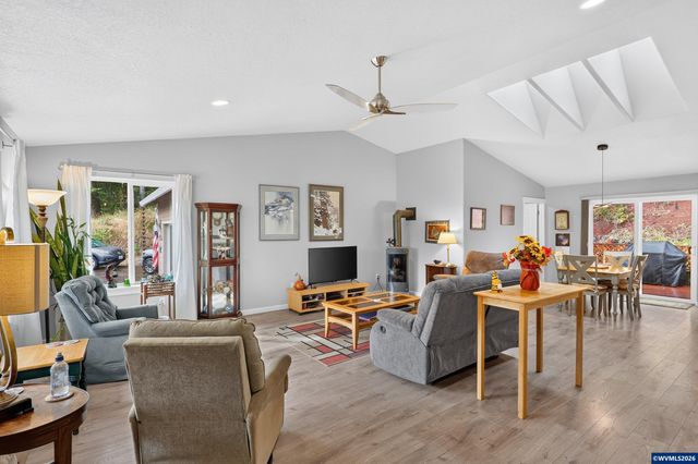 7235 Sarah Ln S, Salem, OR 97306