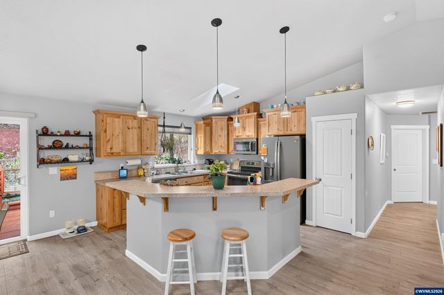 7235 Sarah Ln S, Salem, OR 97306