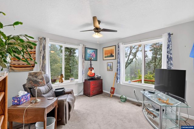 7235 Sarah Ln S, Salem, OR 97306
