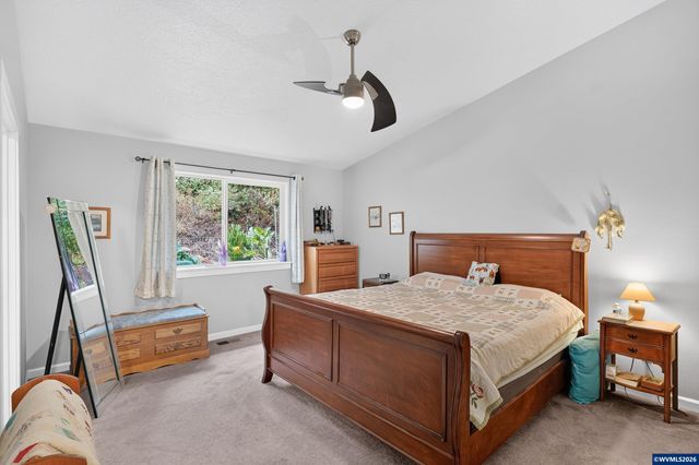 7235 Sarah Ln S, Salem, OR 97306