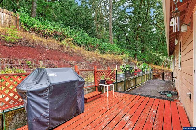 7235 Sarah Ln S, Salem, OR 97306