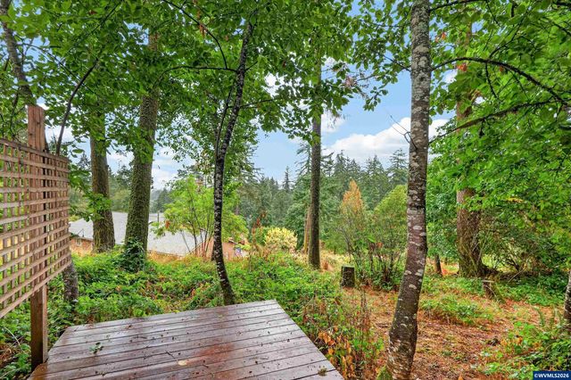 7235 Sarah Ln S, Salem, OR 97306