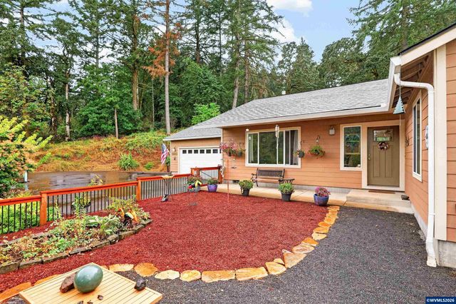 7235 Sarah Ln S, Salem, OR 97306