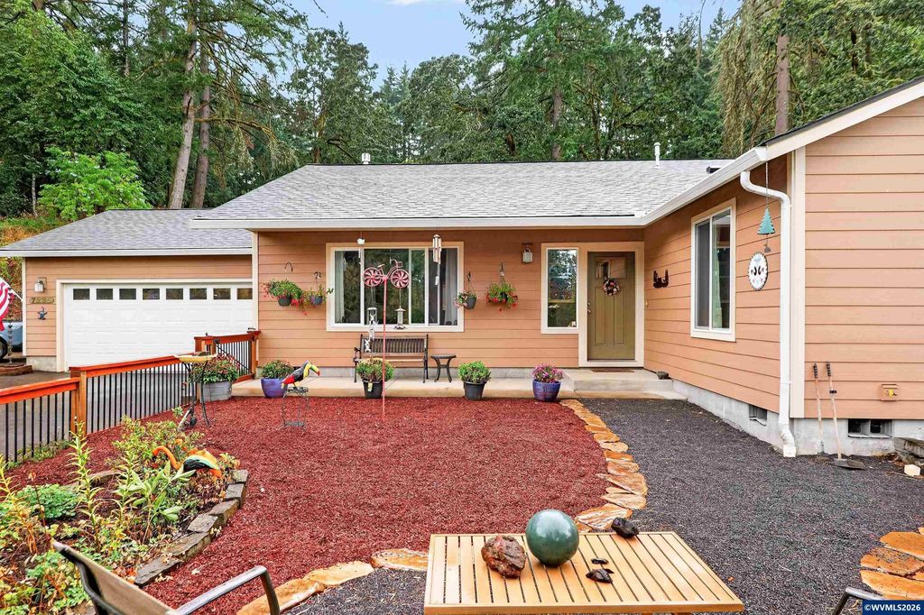 7235 Sarah Ln S, Salem, OR 97306
