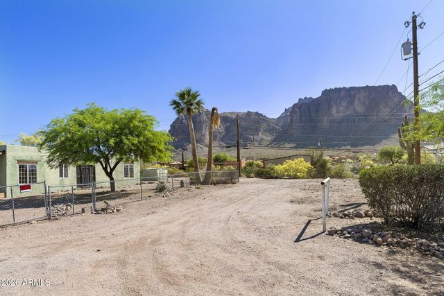 5578 E JACOB WALTZ Street, Apache Junction, AZ 85119