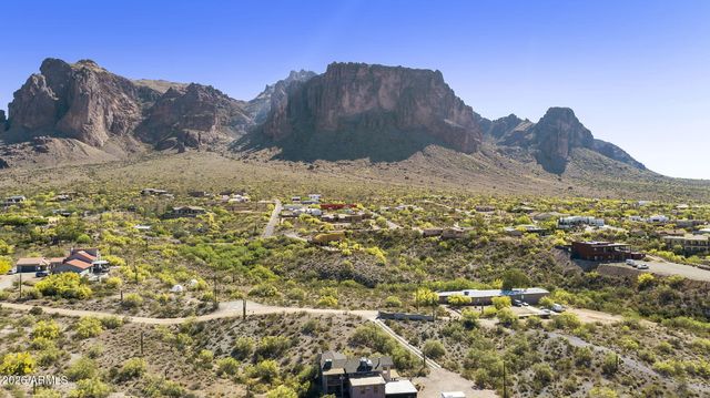 5578 E JACOB WALTZ Street, Apache Junction, AZ 85119