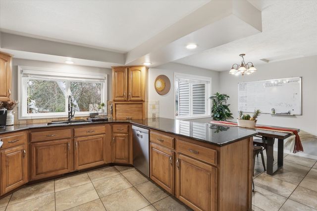 3712 S MORRILL St, Spokane, WA 99223