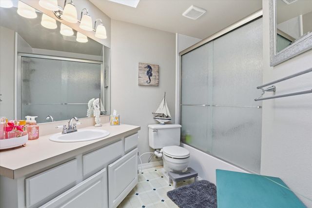 3712 S MORRILL St, Spokane, WA 99223