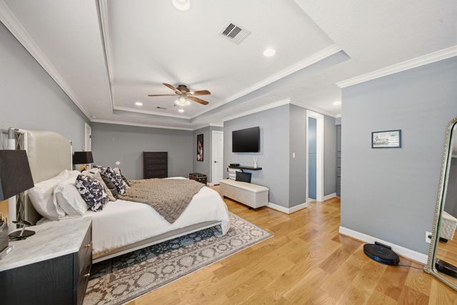 4801 Willowbend Boulevard, Houston, TX 77035