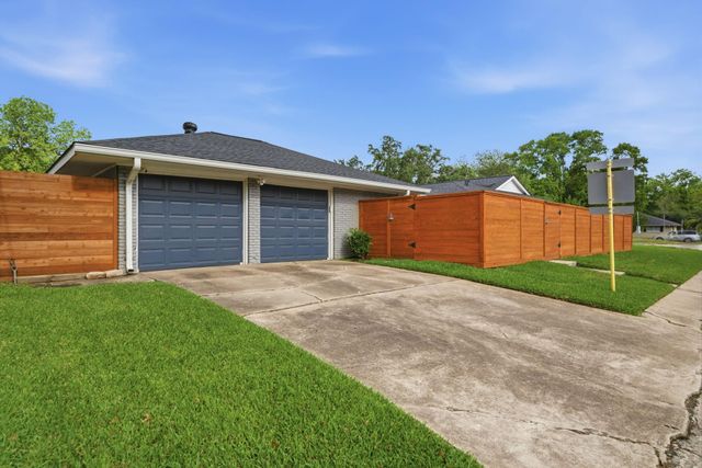 4801 Willowbend Boulevard, Houston, TX 77035
