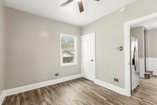 4163 E Eberly Avenue, Brookfield, IL 60513
