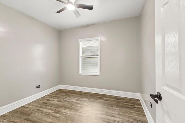 4163 E Eberly Avenue, Brookfield, IL 60513