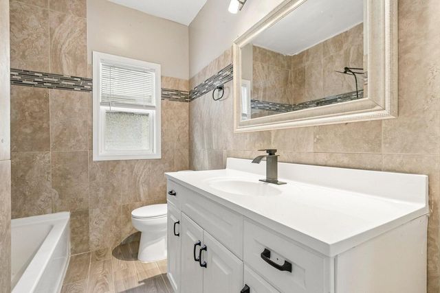 4163 E Eberly Avenue, Brookfield, IL 60513