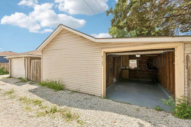 4163 E Eberly Avenue, Brookfield, IL 60513