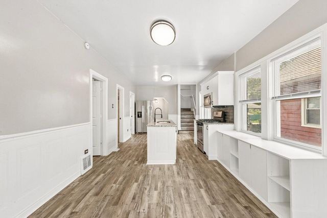 4163 E Eberly Avenue, Brookfield, IL 60513