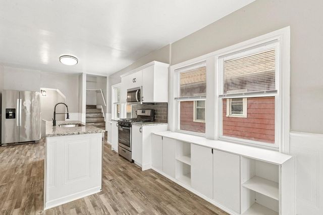 4163 E Eberly Avenue, Brookfield, IL 60513