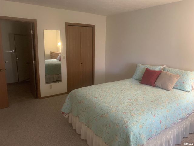 4237 26TH Avenue, Moline, IL 61265