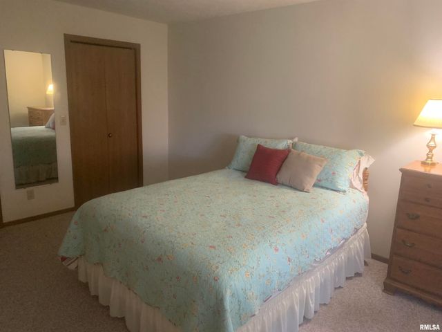 4237 26TH Avenue, Moline, IL 61265