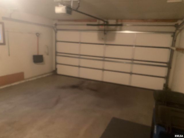 4237 26TH Avenue, Moline, IL 61265