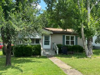 830 N Utah Street, West Plains, MO 65775