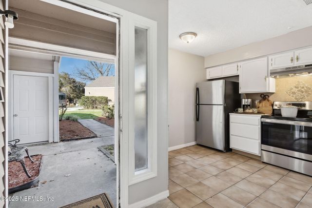 11896 ASHBROOK Circle, Jacksonville, FL 32225