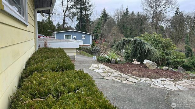 7324 S 131st Court, Seattle, WA 98178