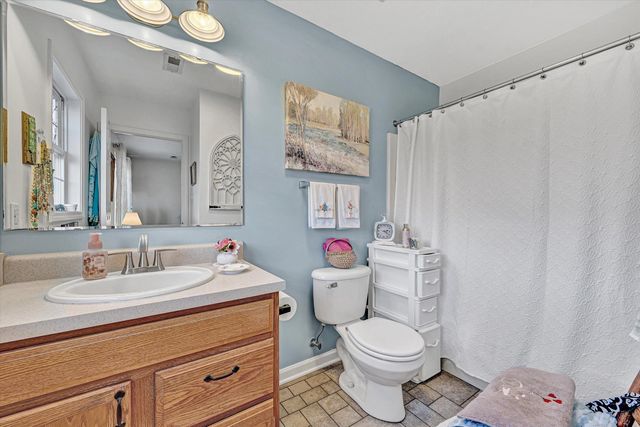 613 Pasley LN, Moneta, VA 24121