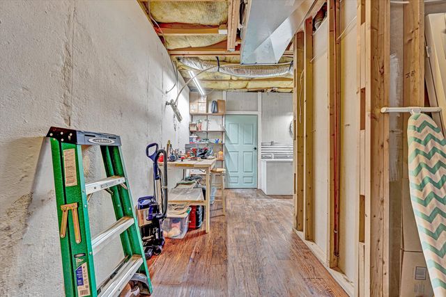 613 Pasley LN, Moneta, VA 24121