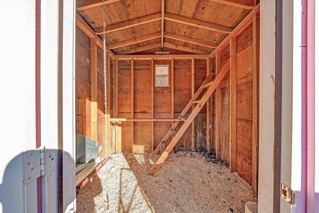 613 Pasley LN, Moneta, VA 24121