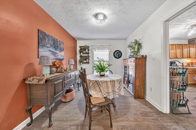 613 Pasley LN, Moneta, VA 24121