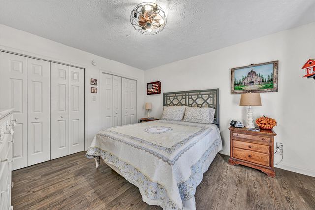 613 Pasley LN, Moneta, VA 24121