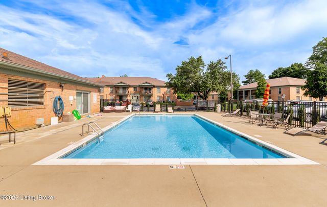 818 Highwood Dr 128, Louisville, KY 40206
