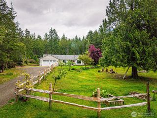 760 Lewis Road W, Seabeck, WA 98380