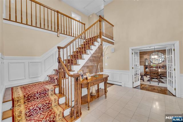 7 Jean Court, Old Tappan, NJ 07675