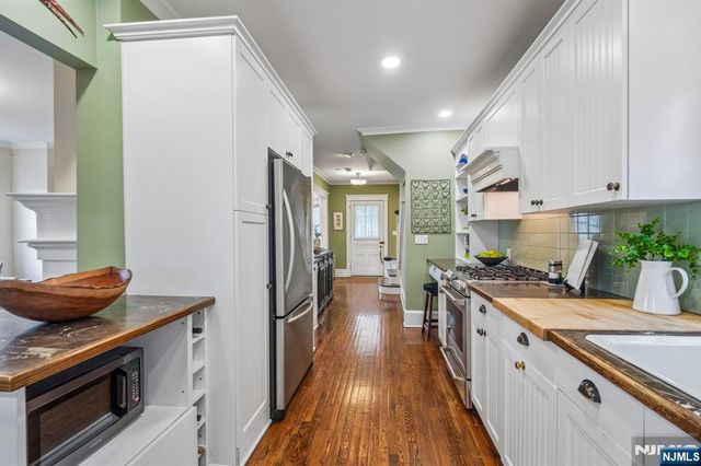 110 Sherman Place, Maplewood, NJ 07040