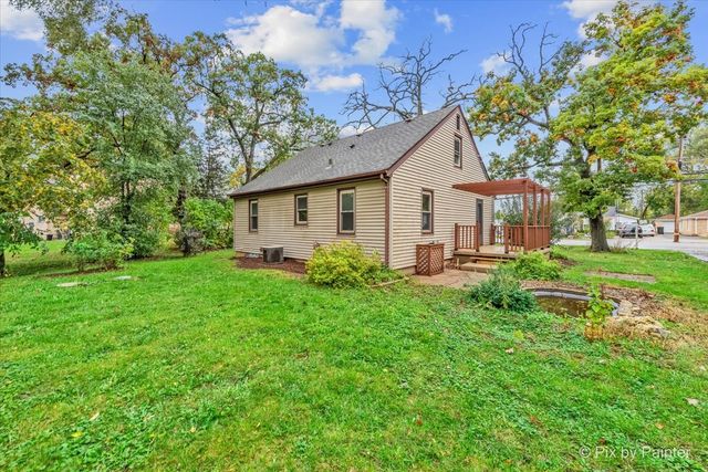 3019 W Lincoln Road, Mchenry, IL 60051